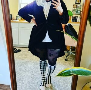 Torrid FESTI Black Velvet Tailcoat Jacket SIZE 0X